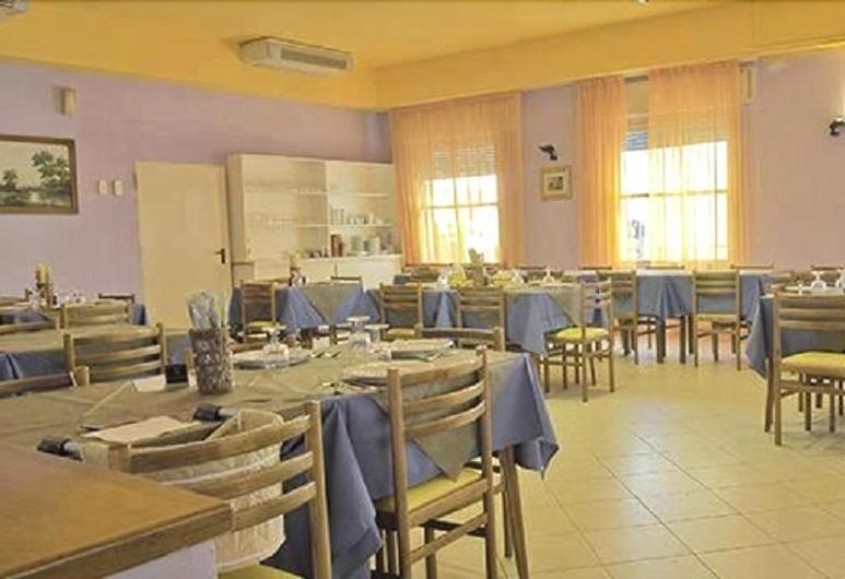 Hotel Saline Чезенатико Экстерьер фото